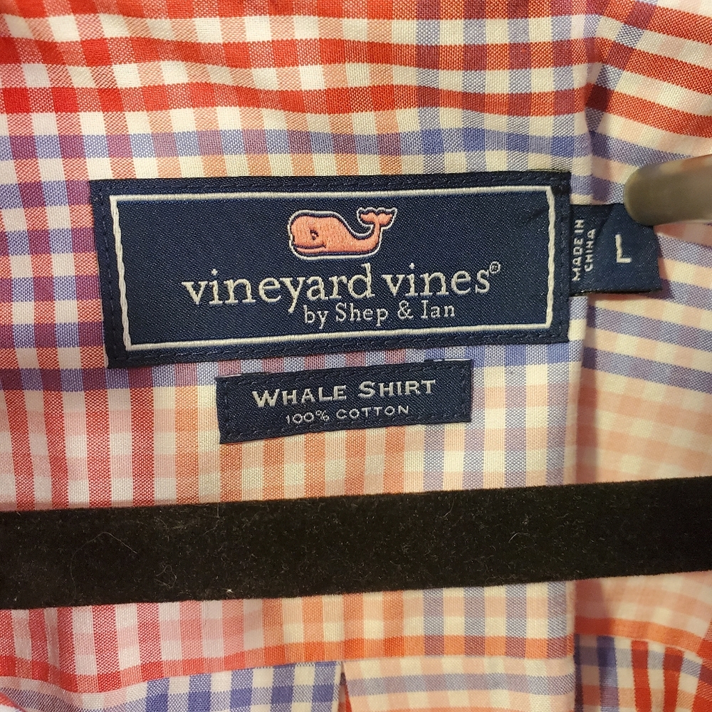 Vineyard Vines Button Down - image 3
